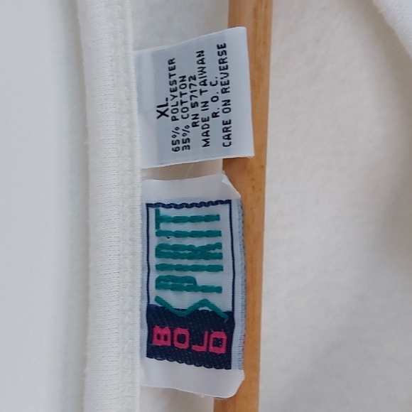 Vintage Bolo Spirit Floral Embroidered Sweatshirt Size XL. - Picture 3 of 4